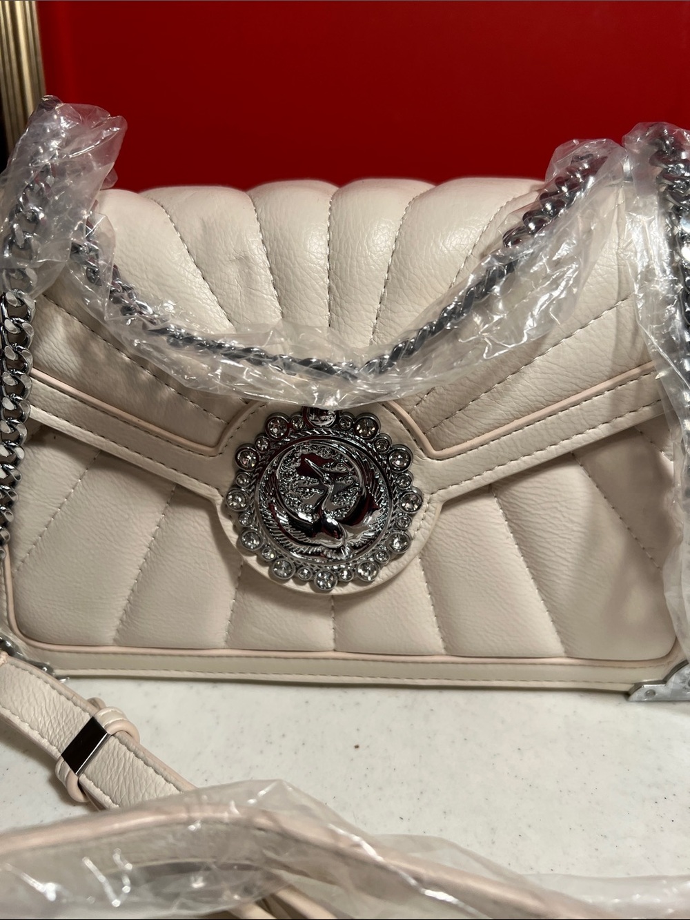 Cream Quilted Chain-Handle Shoulder Bag - Picture 4 of 9